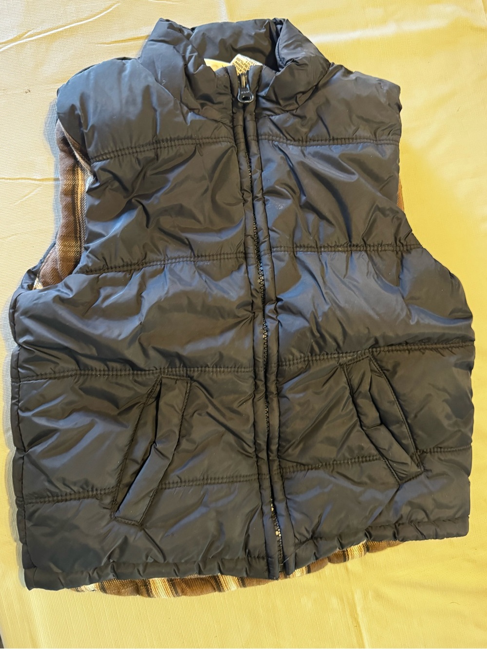 adorable Kids Reversible Puffer Vest - size 36 mos